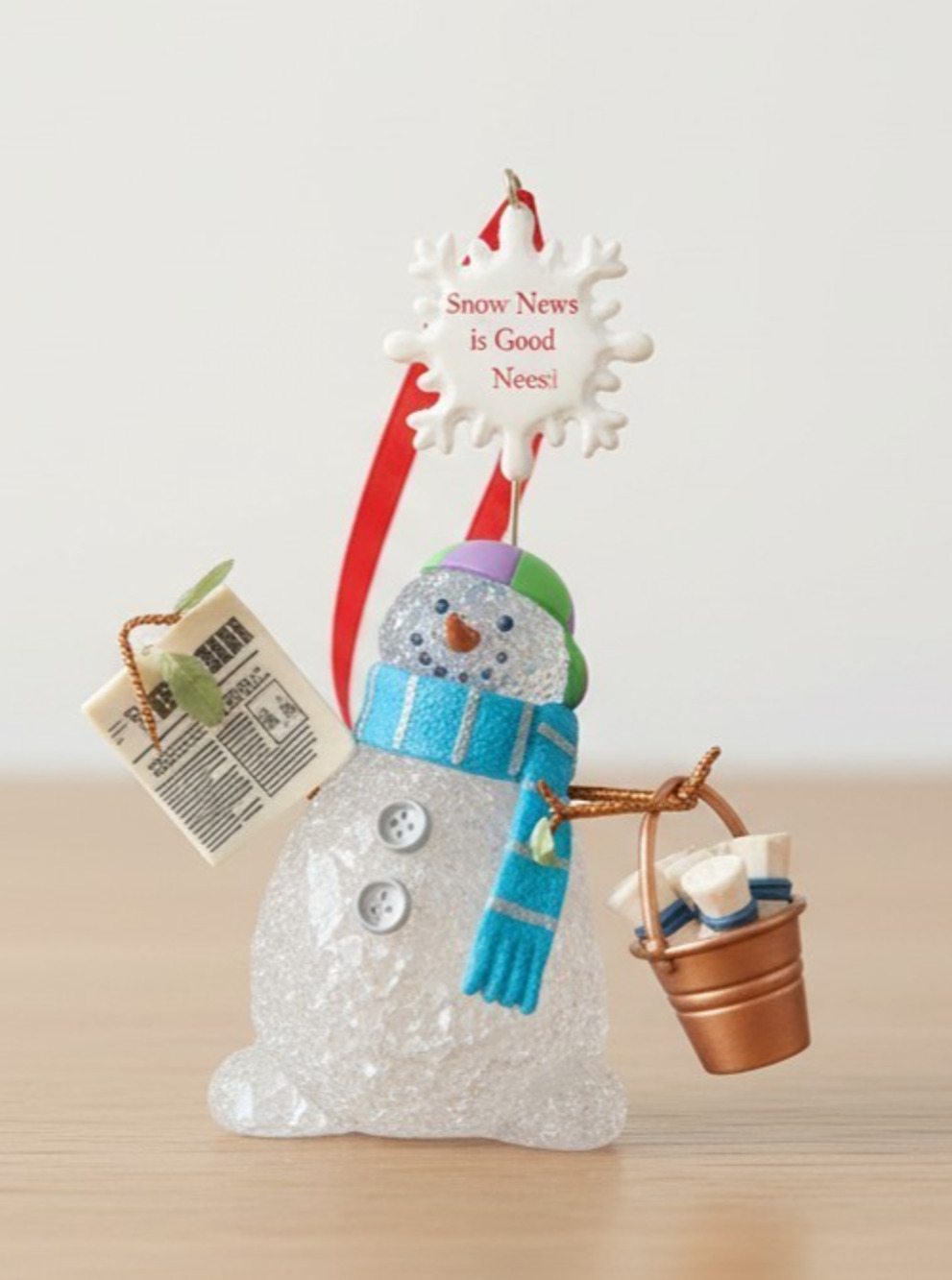 Hallmark 2003 Snowman's Land Snow News is Good News Keepsake Ornament NIB QP1117